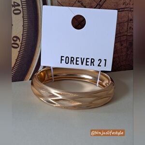 Forever 21 Wave Textured Goldtone Hinged Brangle